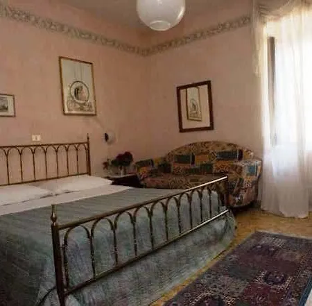 Restel De Fer Hotel